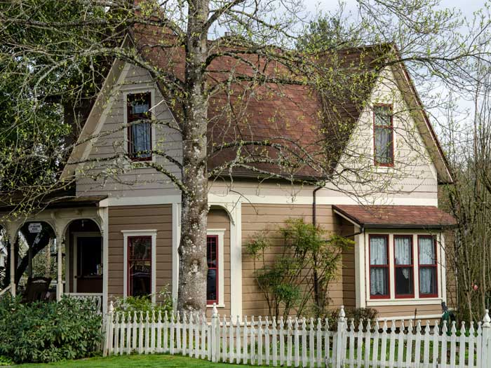 Historic Willamette Neighborhood Home